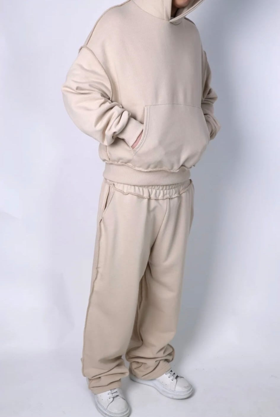 Completo Tuta Oversize con Cuciture Inverse - Beige/Nero