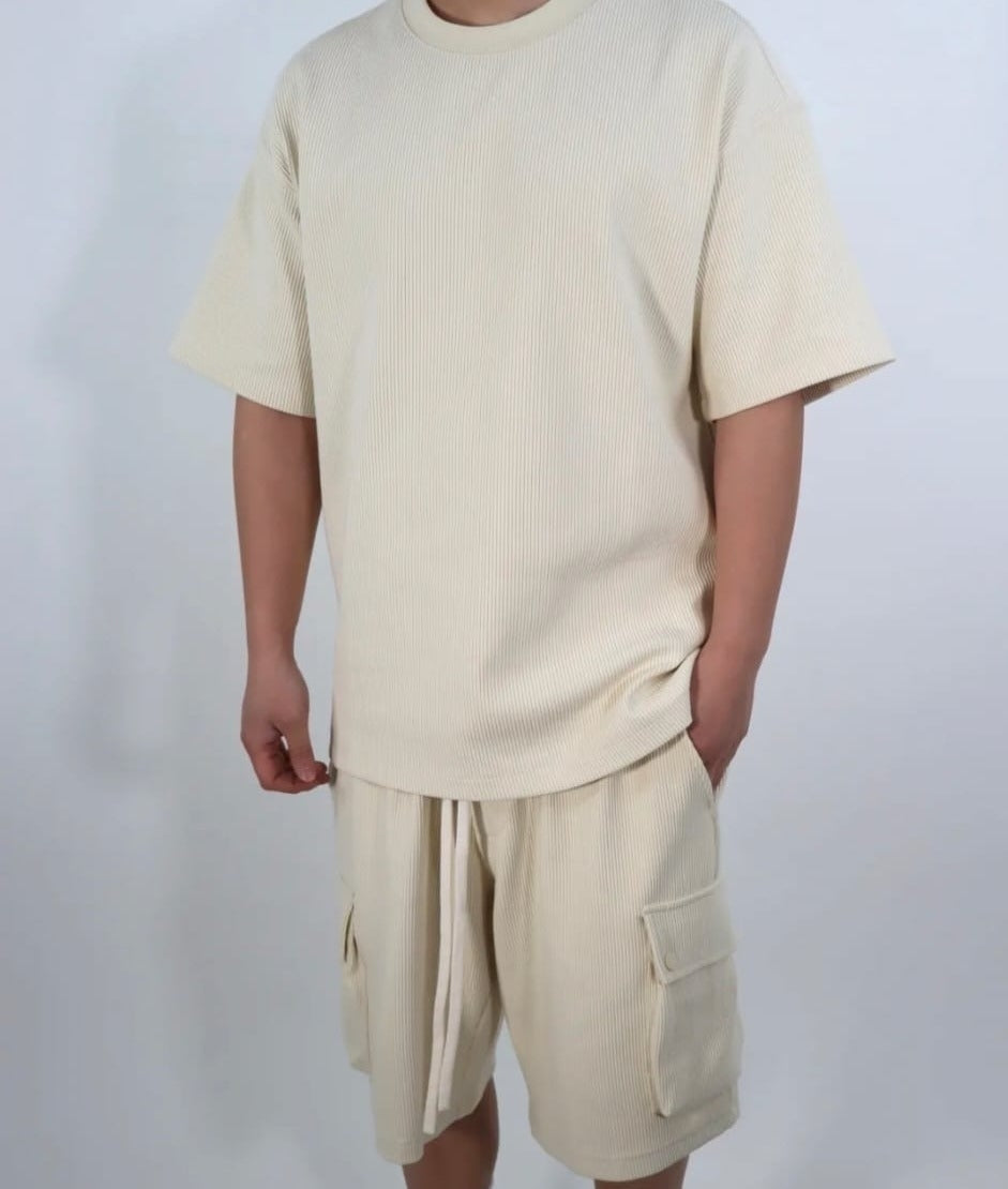 Completo Coordinato Estivo - T-shirt Oversize e Shorts con Tasche Cargo
