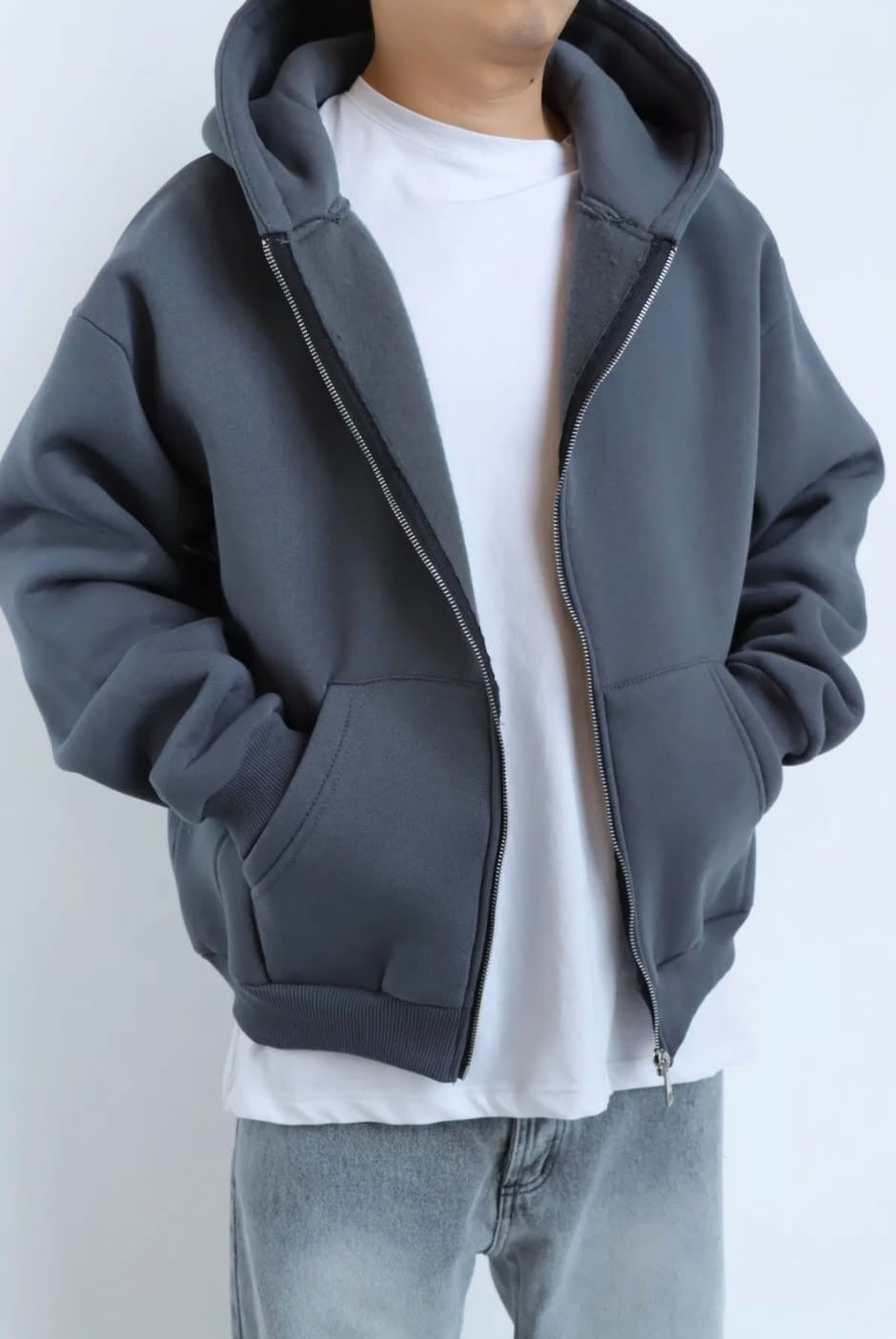 Felpa con Zip Oversize - Cappuccio e Tasche a Marsupio Stile Streetwear