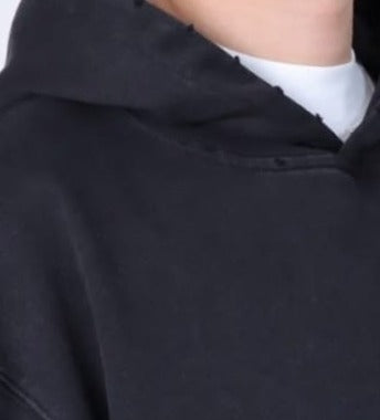 Hoodie Oversize Effetto Vissuto - Dettagli Rovinati e Tasca Marsupio