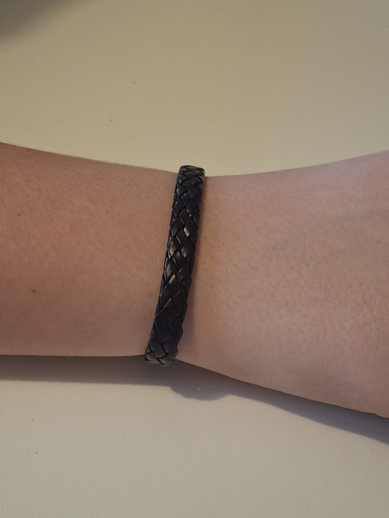 Set da 4 Bracciali Neri in Pelle con Fiocco e Perle