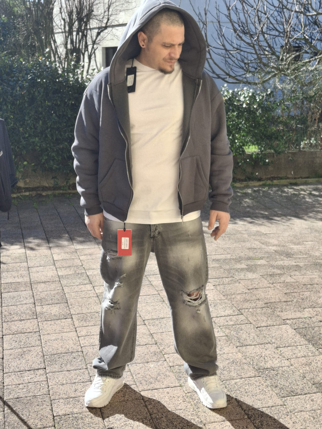 Felpa con Zip Oversize - Cappuccio e Tasche a Marsupio Stile Streetwear