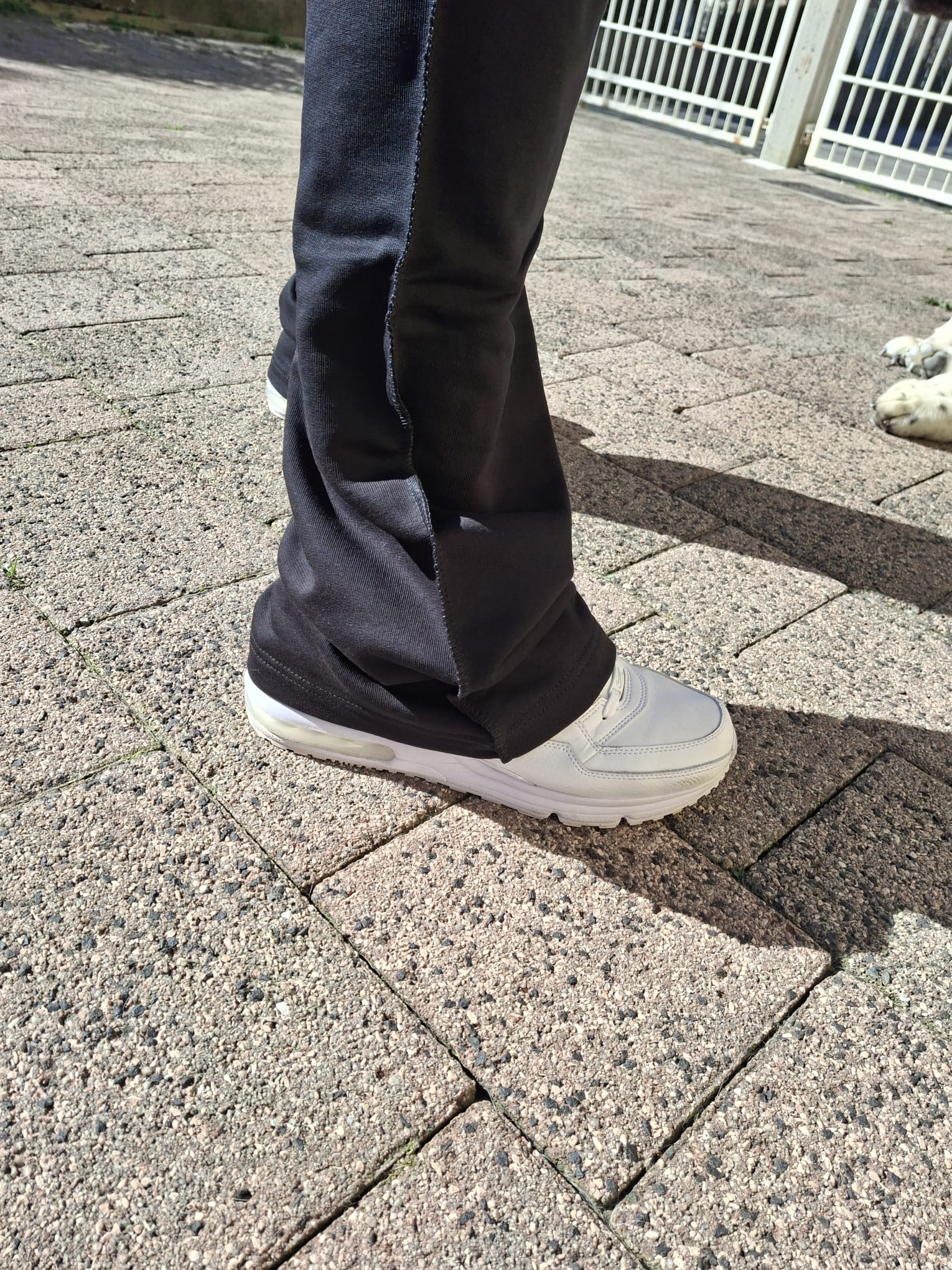 Completo Tuta Oversize con Cuciture Inverse - Beige/Nero