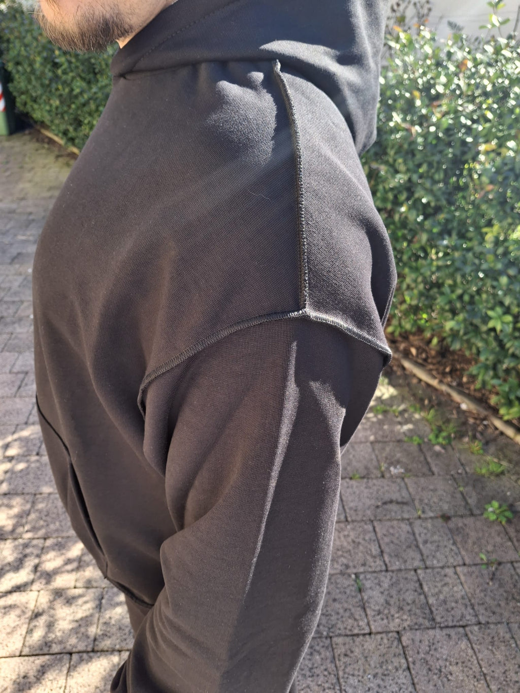 Completo Tuta Oversize con Cuciture Inverse - Beige/Nero