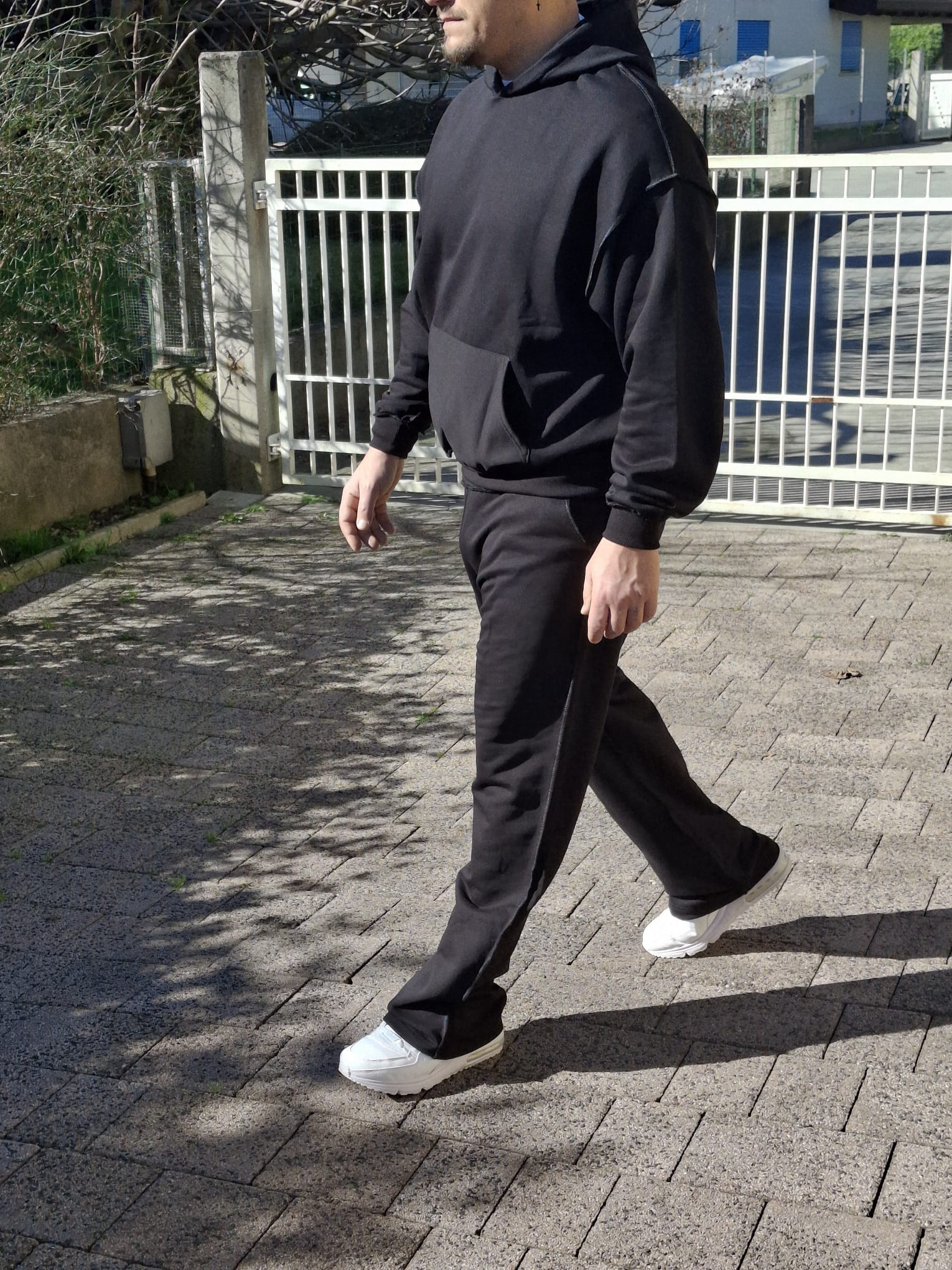 Completo Tuta Oversize con Cuciture Inverse - Beige/Nero