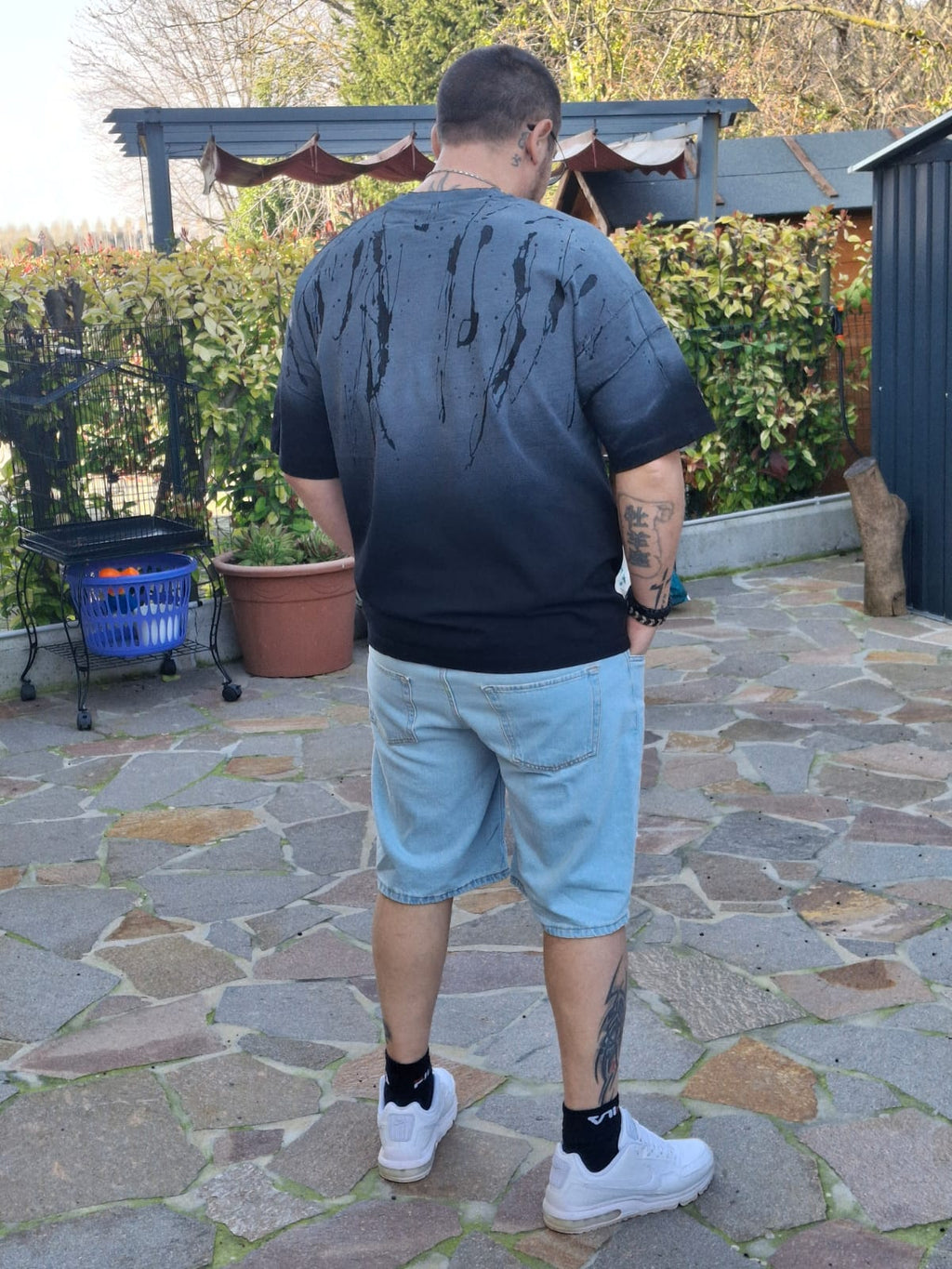 Bundle Look Completo - T-Shirt Gradient Splash + Bermuda Jeans Destroyed Azzurro