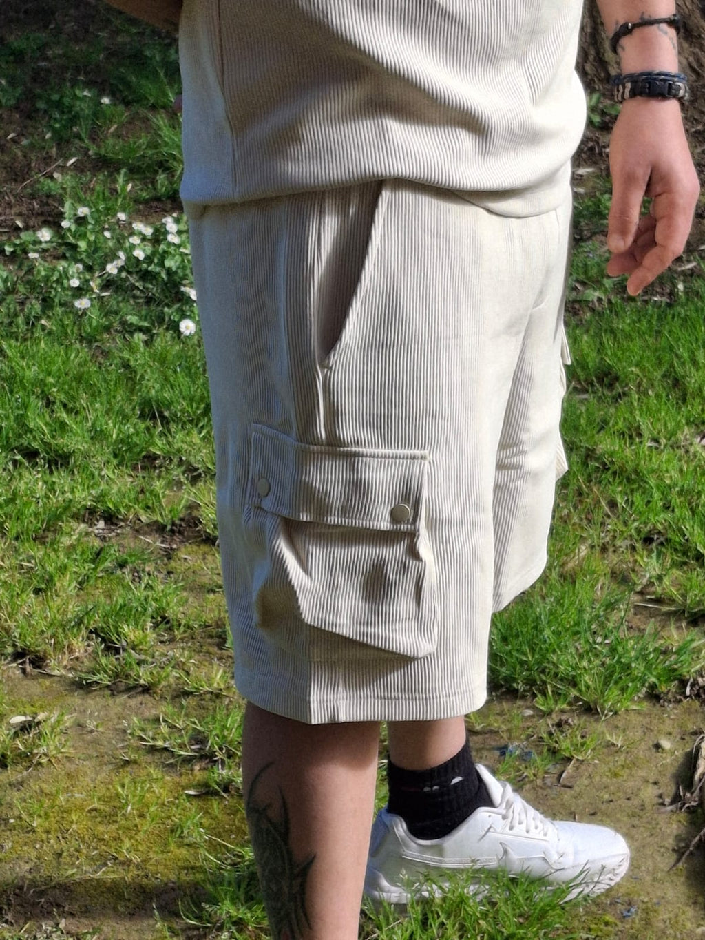 Completo Coordinato Estivo - T-shirt Oversize e Shorts con Tasche Cargo