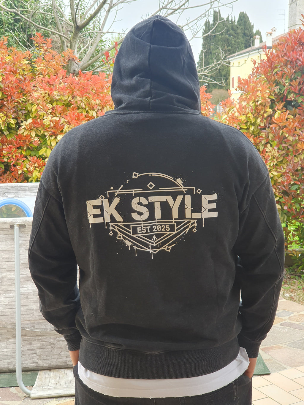 EK STYLE “La felpa che metti al volo e sei sempre a posto”
