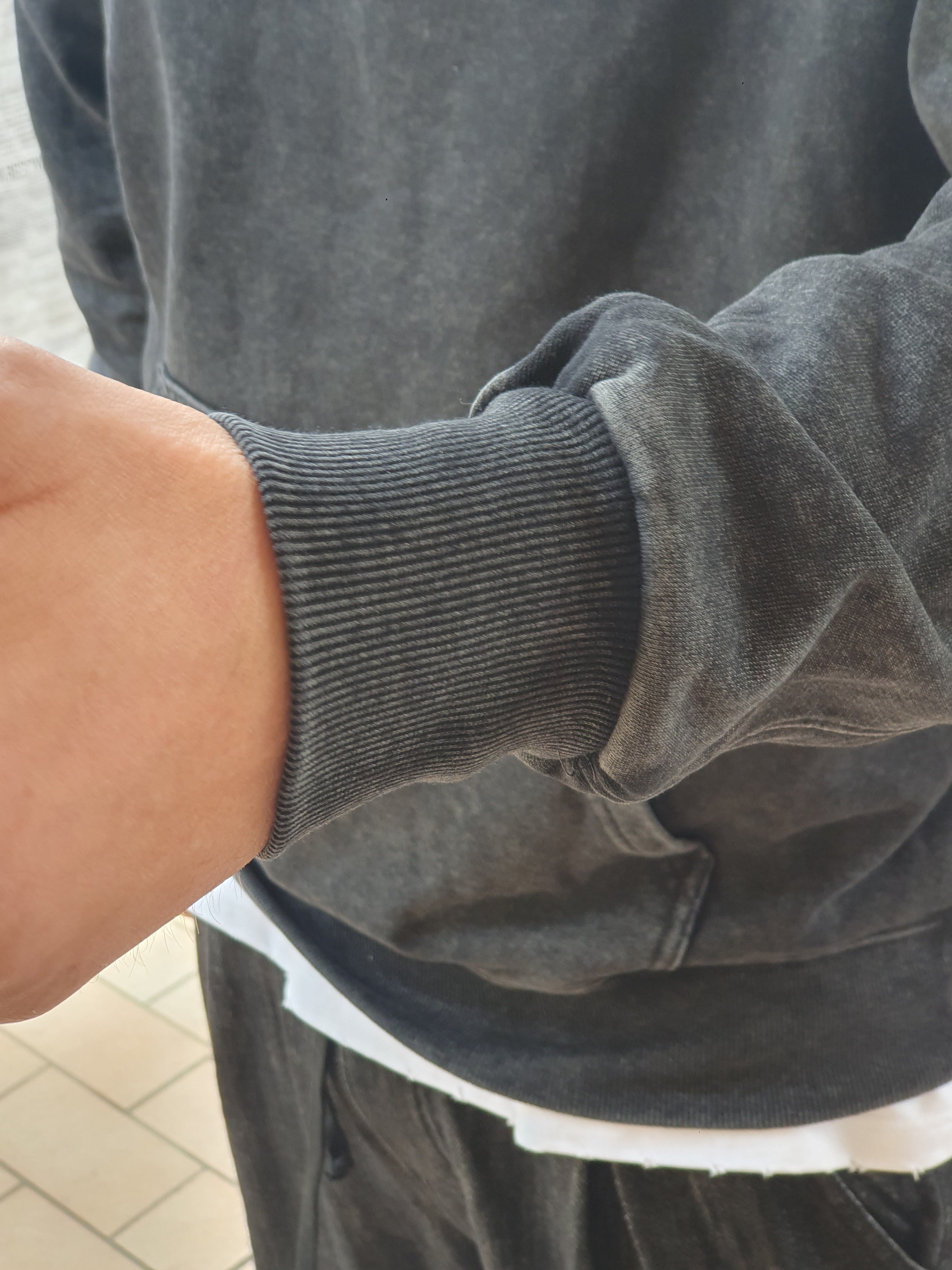 EK STYLE “La felpa che metti al volo e sei sempre a posto”