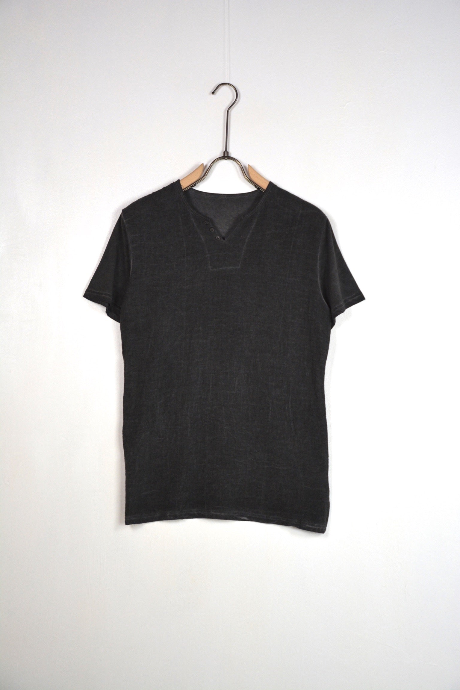 T-Shirt Lino Serafino - Nera e Grigia